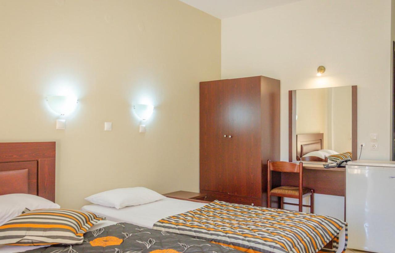 Delfini Hotel Скала-Потамьяс Екстер'єр фото