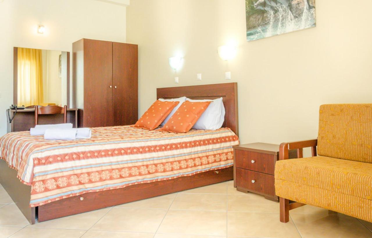 Delfini Hotel Скала-Потамьяс Екстер'єр фото